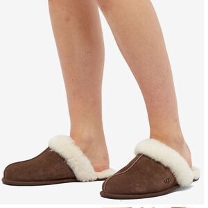 UGG Women's Scuffette II Slipper